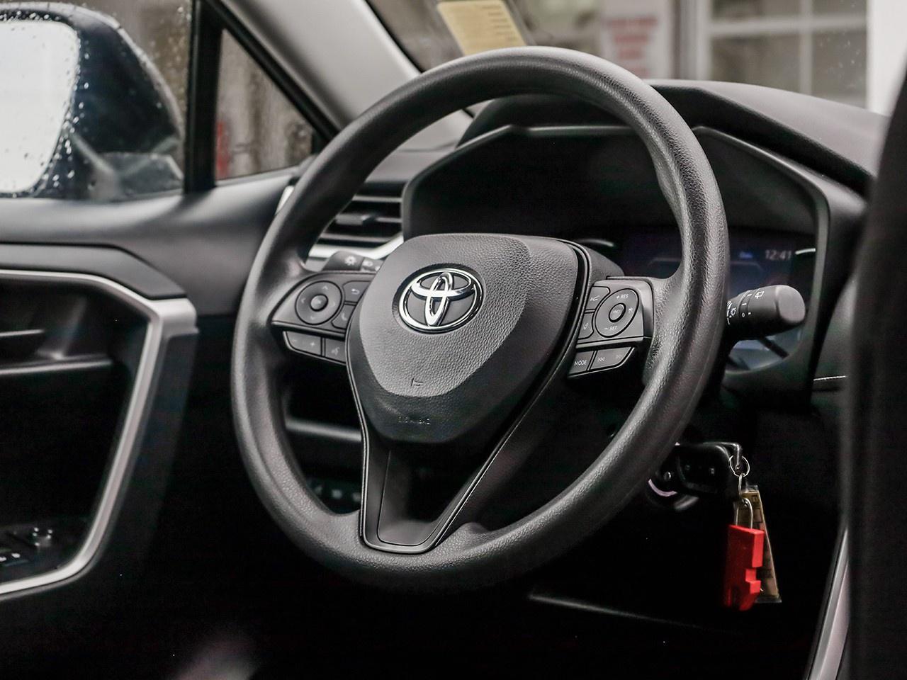 2024 Toyota RAV4 LE Photo