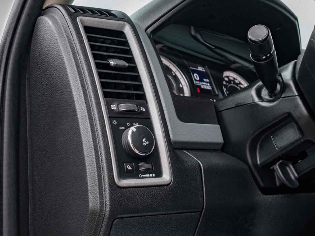 2017 RAM 1500 Express Photo