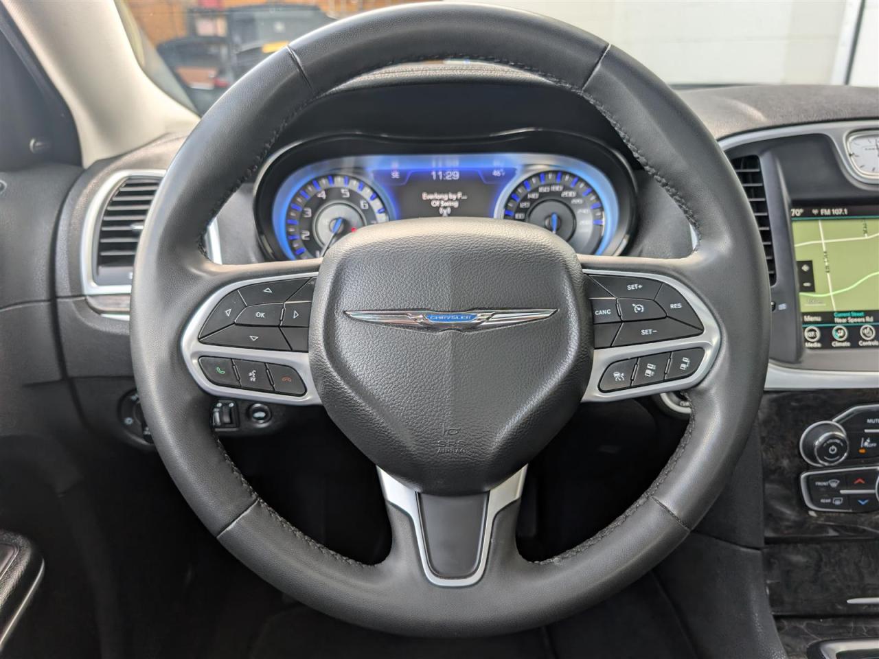 2023 Chrysler 300 TOURING AWD - NAVI - PANO ROOF - LEATHER - TECH FEATS