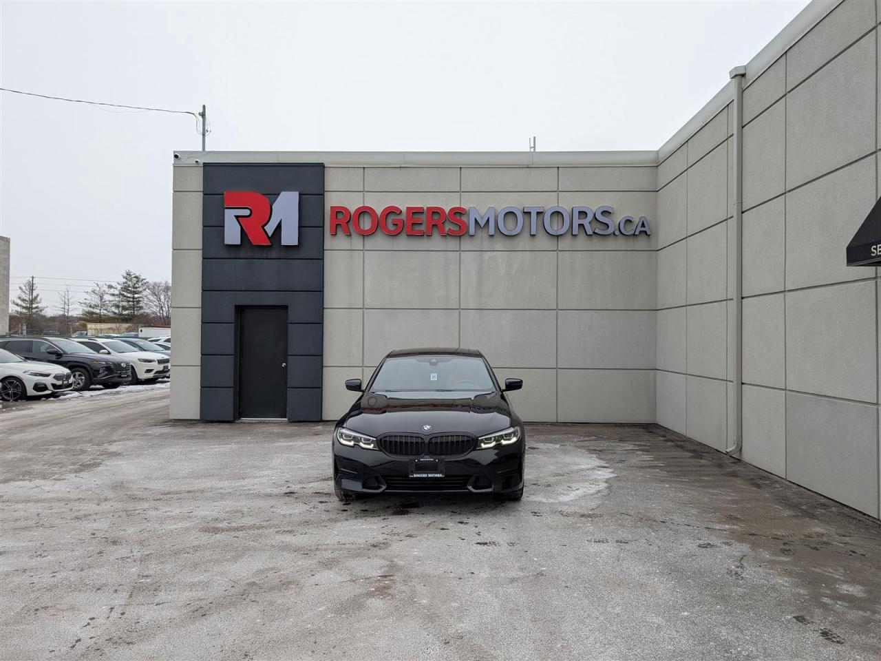 2020 BMW 330i XDRIVE - NAVI - SUNROOF - TECH FEATS Photo