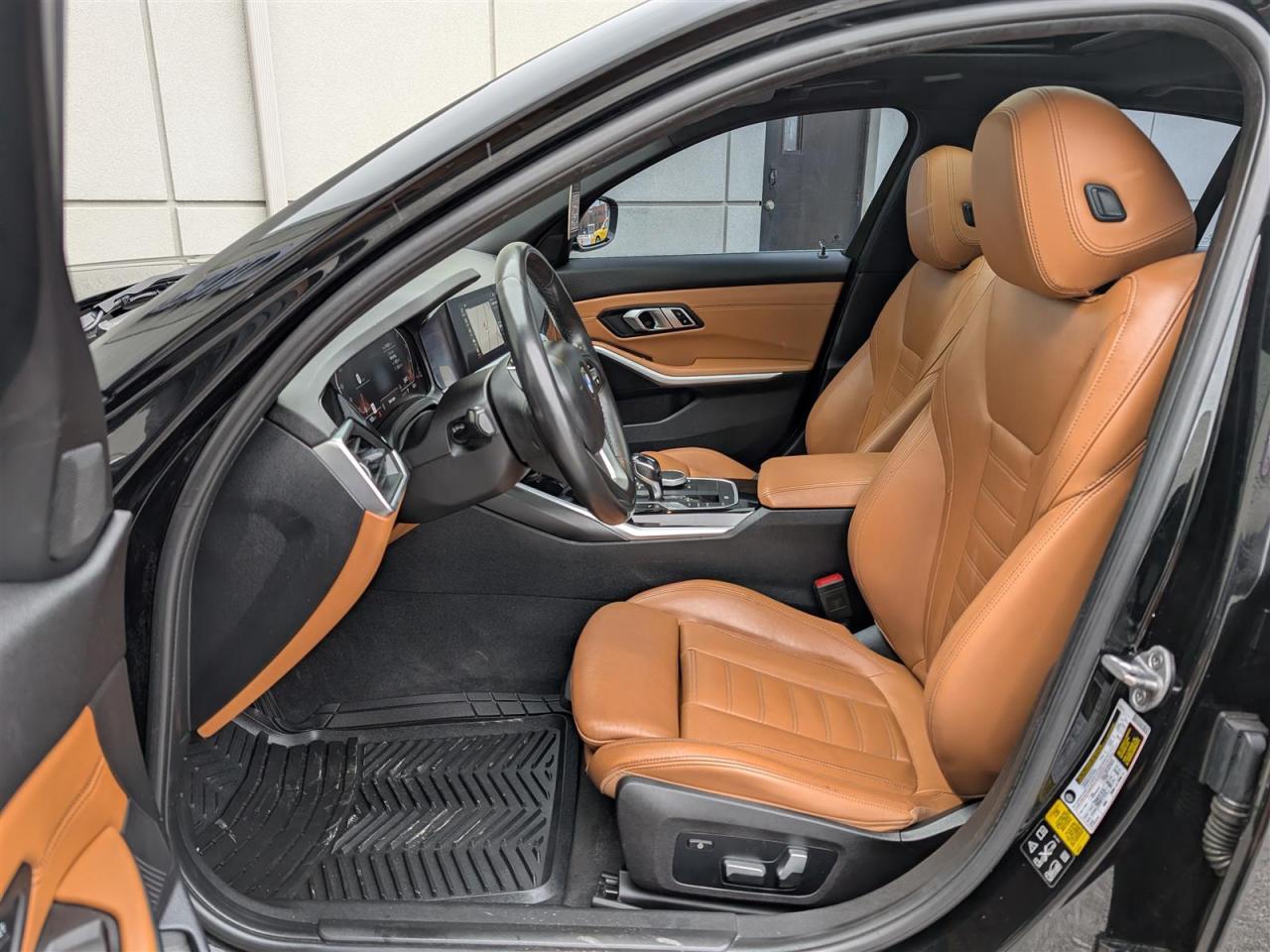 2020 BMW 330i XDRIVE - NAVI - SUNROOF - TECH FEATS Photo