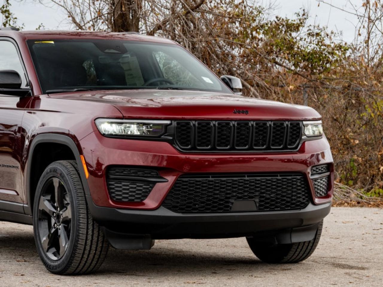 2025 Jeep Grand Cherokee Altitude Photo