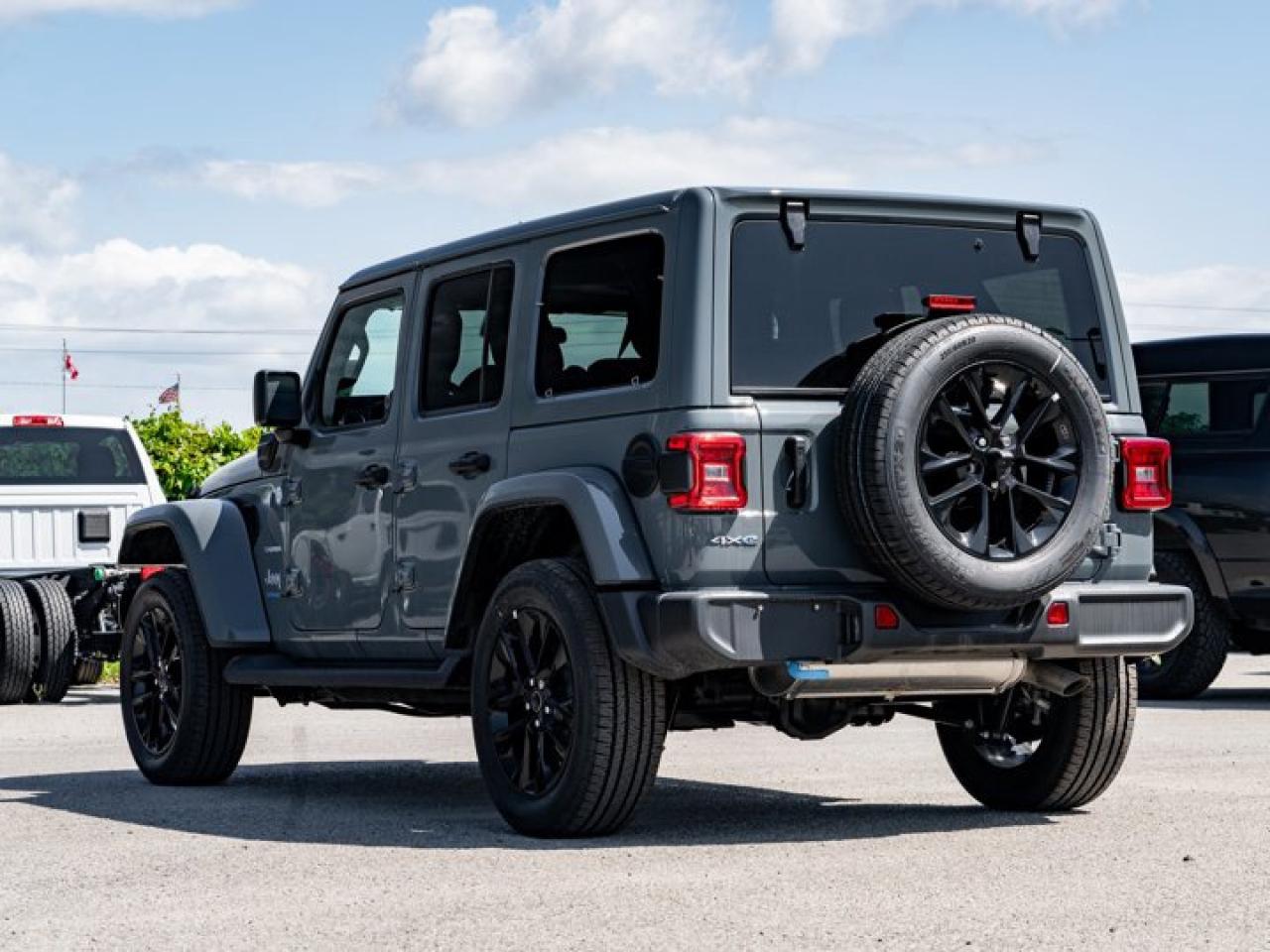 2024 Jeep Wrangler 4xe Sahara Photo