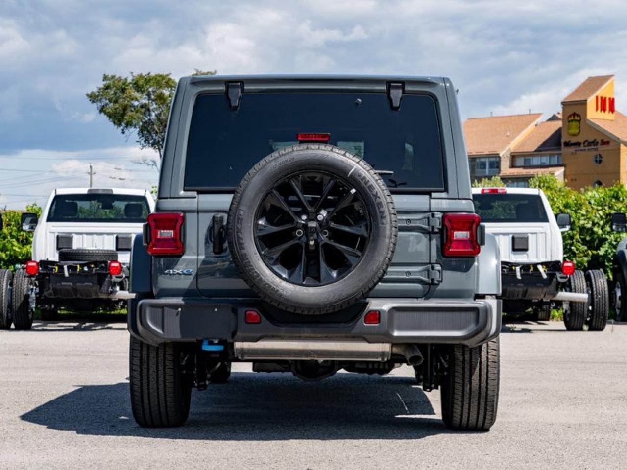 2024 Jeep Wrangler 4xe Sahara Photo