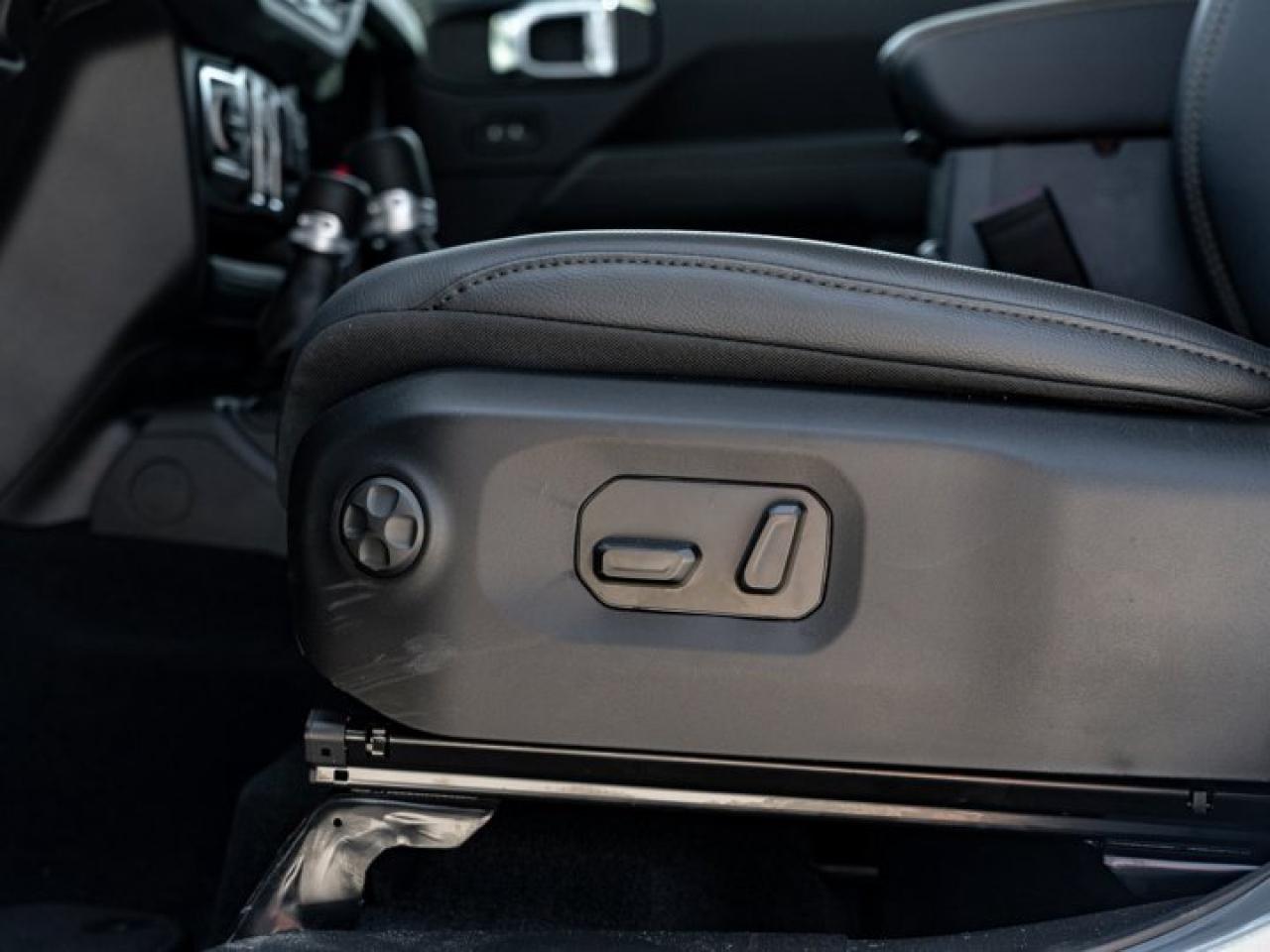 2024 Jeep Wrangler 4xe Sahara Photo