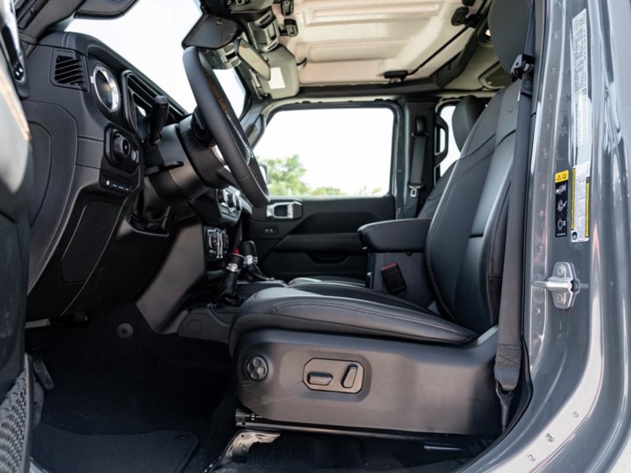 2024 Jeep Wrangler 4xe Sahara Photo