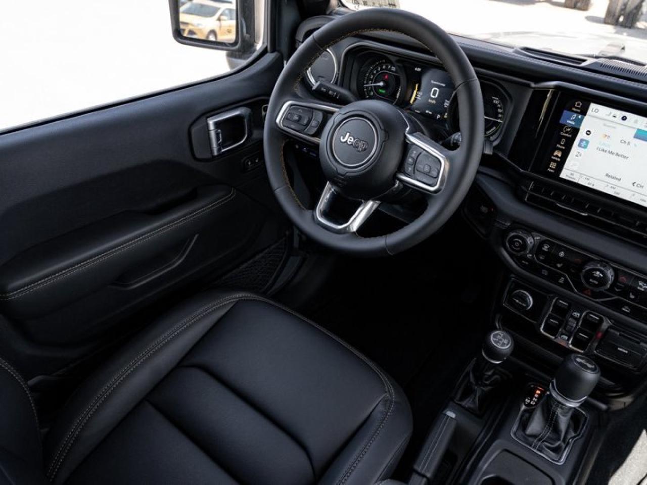 2024 Jeep Wrangler 4xe Sahara Photo