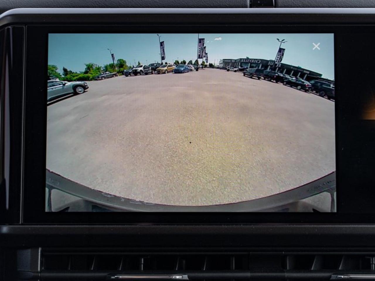 2024 Jeep Wrangler 4xe Sahara Photo