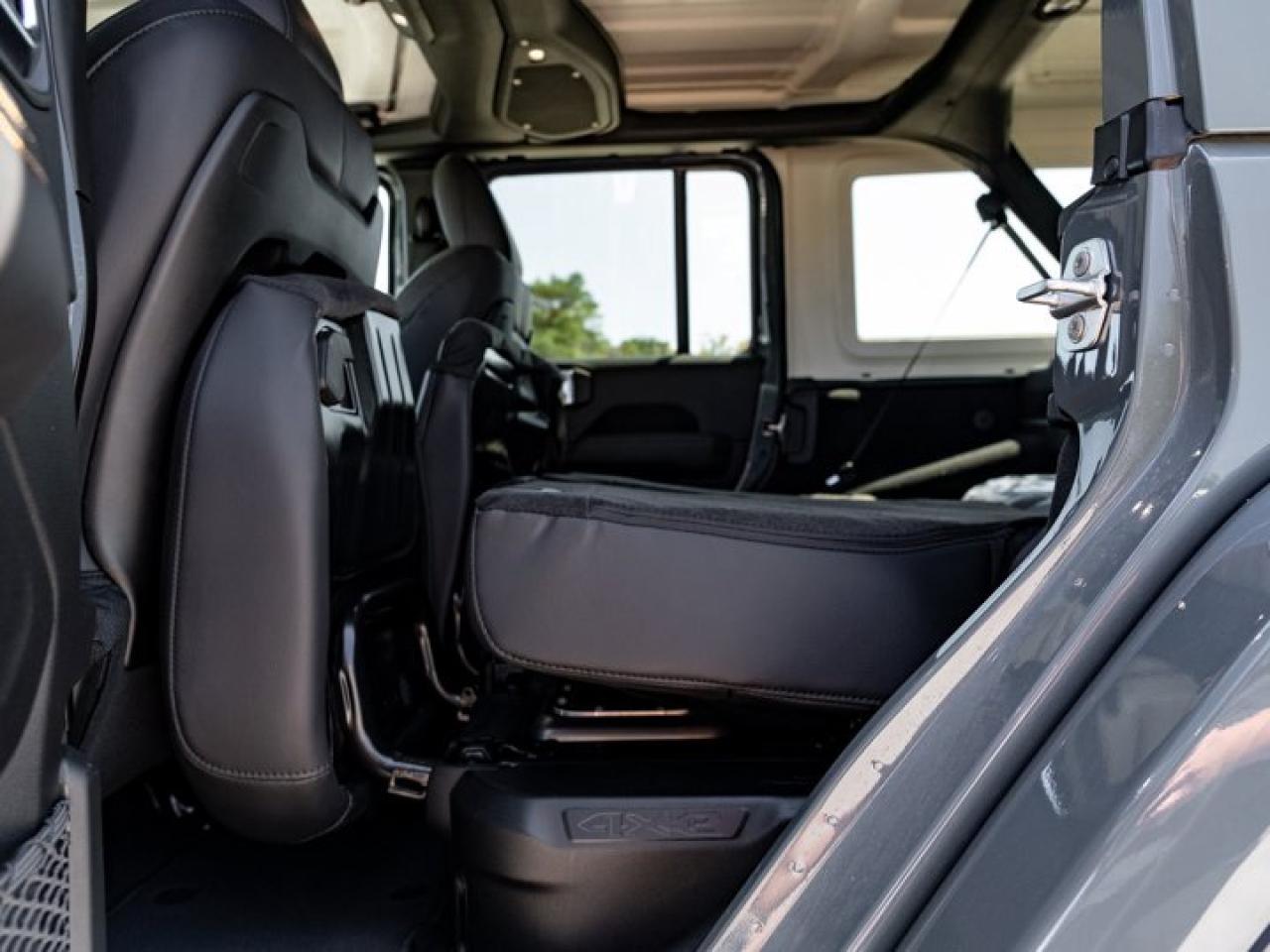 2024 Jeep Wrangler 4xe Sahara Photo