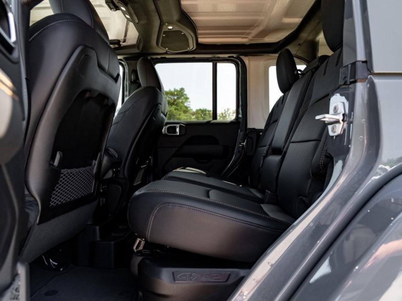 2024 Jeep Wrangler 4xe Sahara Photo