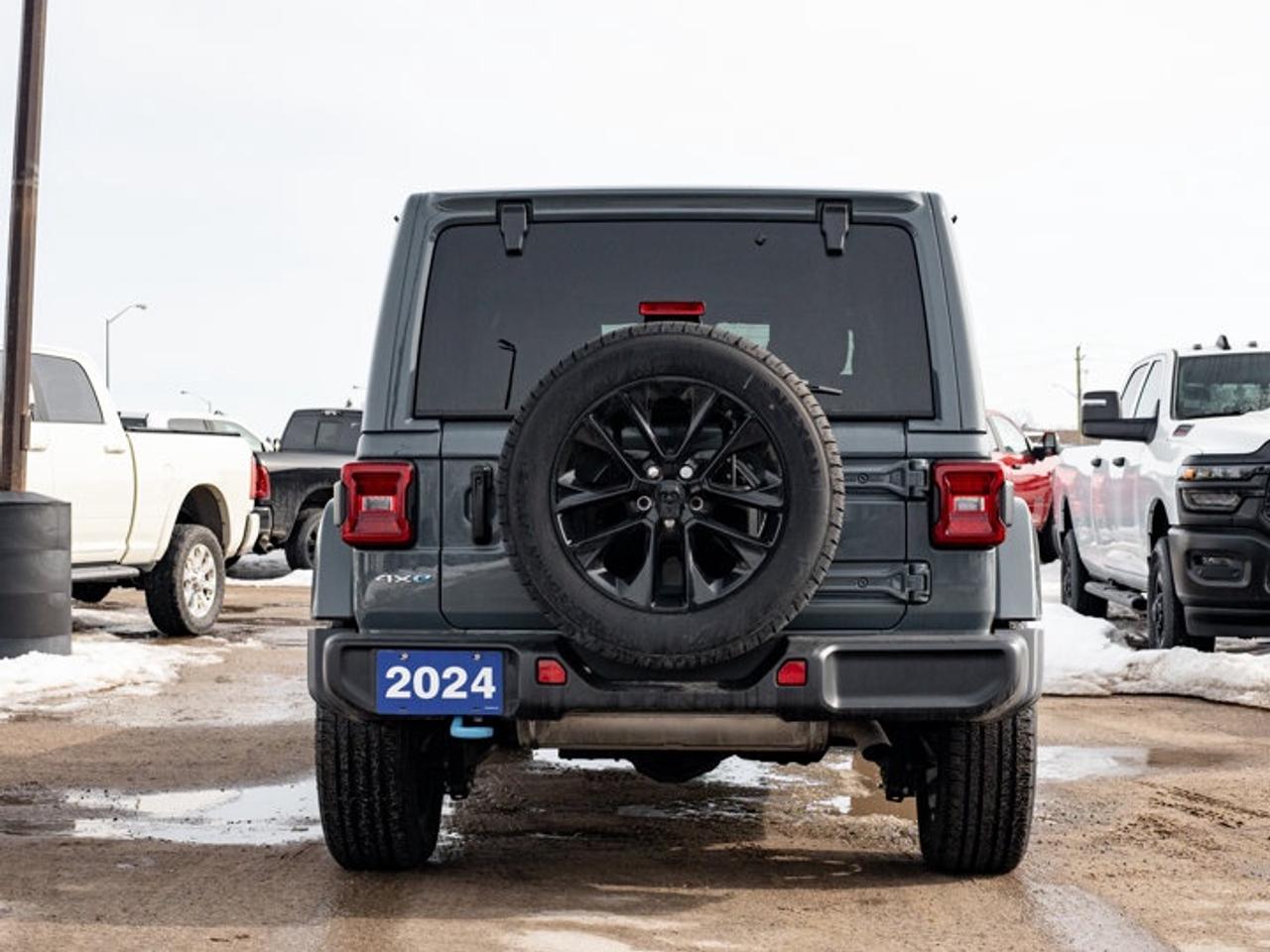 2024 Jeep Wrangler 4xe Sahara Photo