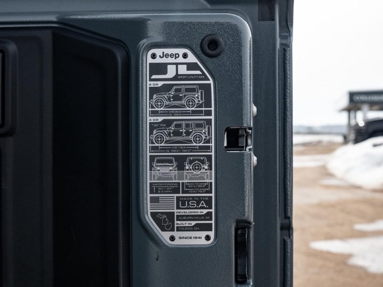 2024 Jeep Wrangler 4xe Sahara Photo