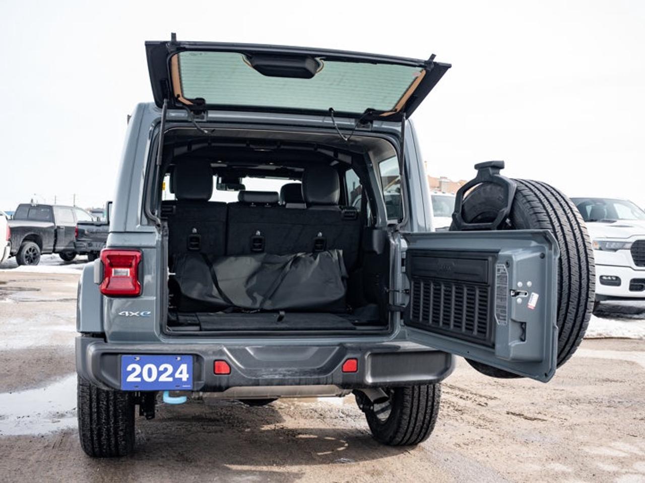 2024 Jeep Wrangler 4xe Sahara Photo