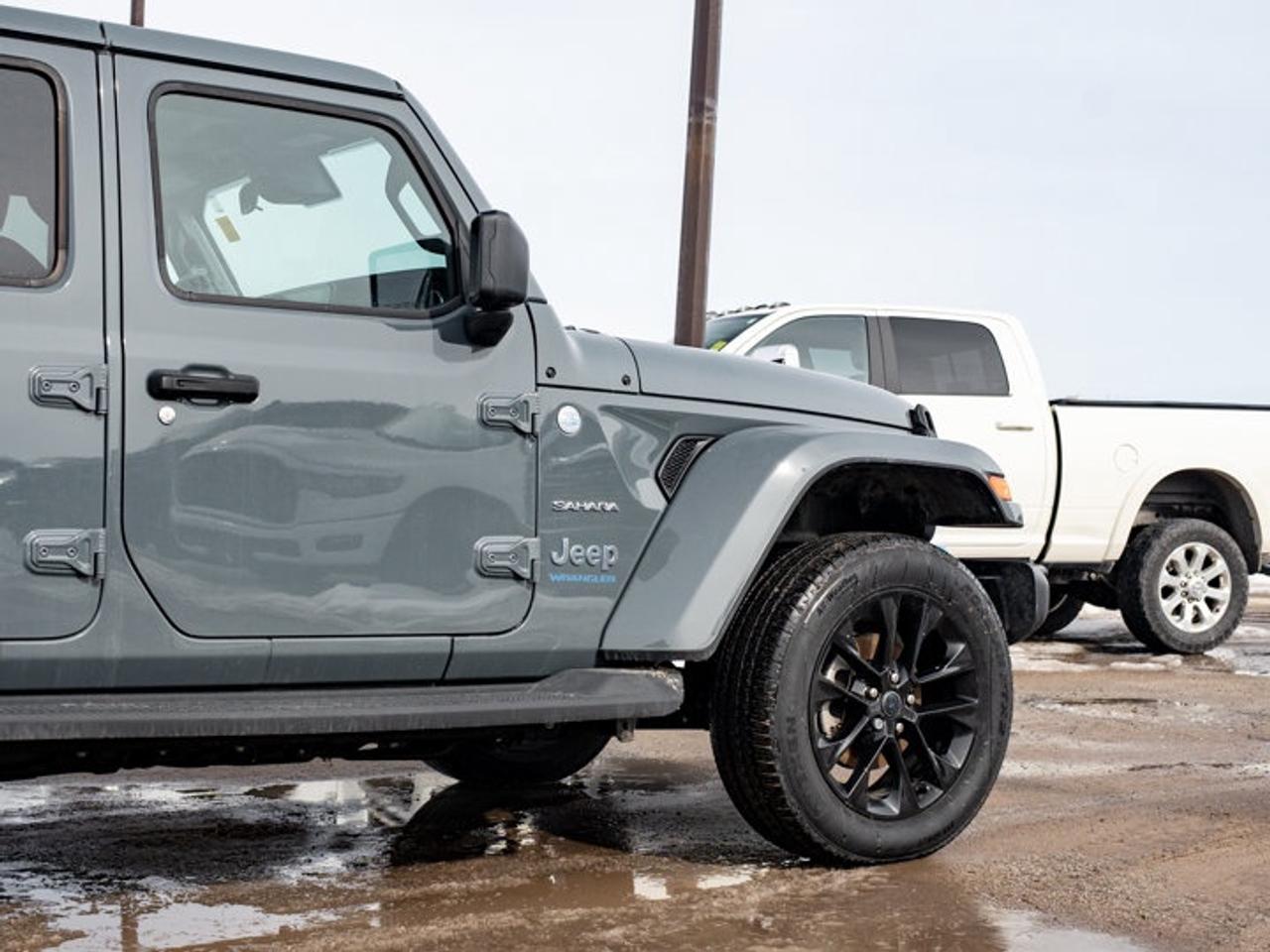 2024 Jeep Wrangler 4xe Sahara Photo