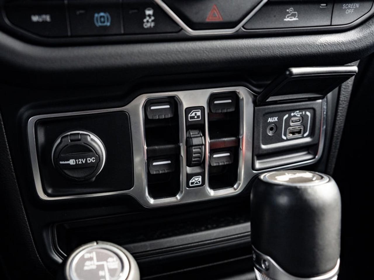 2024 Jeep Wrangler 4xe Sahara Photo