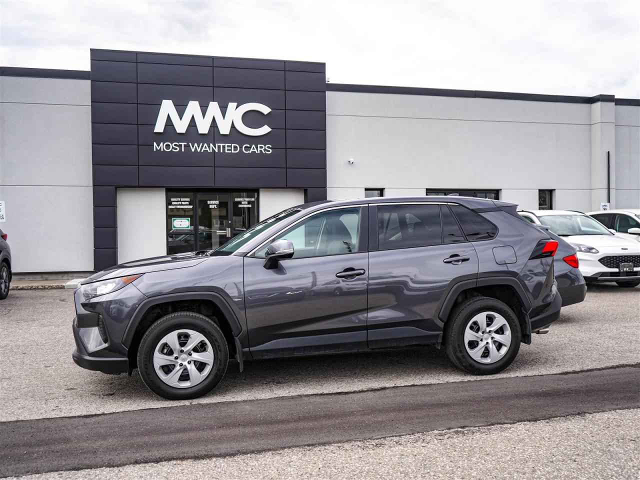 2024 Toyota RAV4 LE | AWD | 1 OWNER | NO ACCIDENTS Photo