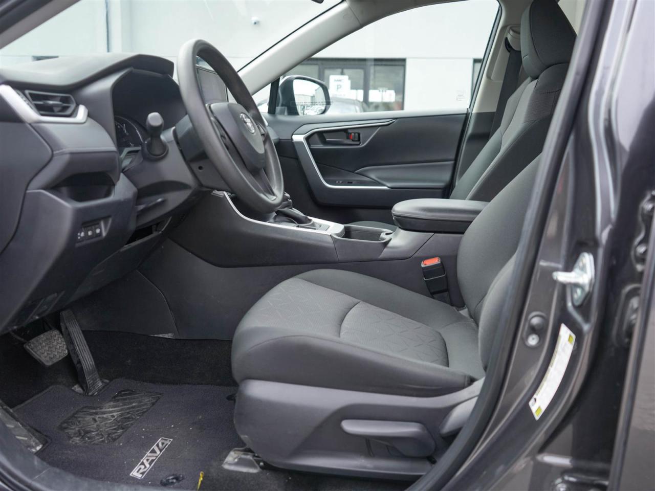 2024 Toyota RAV4 LE | AWD | 1 OWNER | NO ACCIDENTS Photo