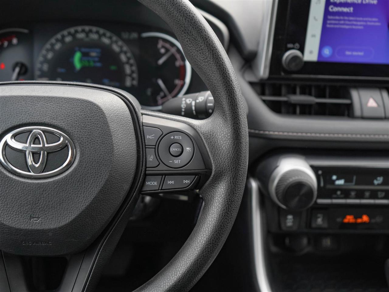 2024 Toyota RAV4 LE | AWD | 1 OWNER | NO ACCIDENTS Photo