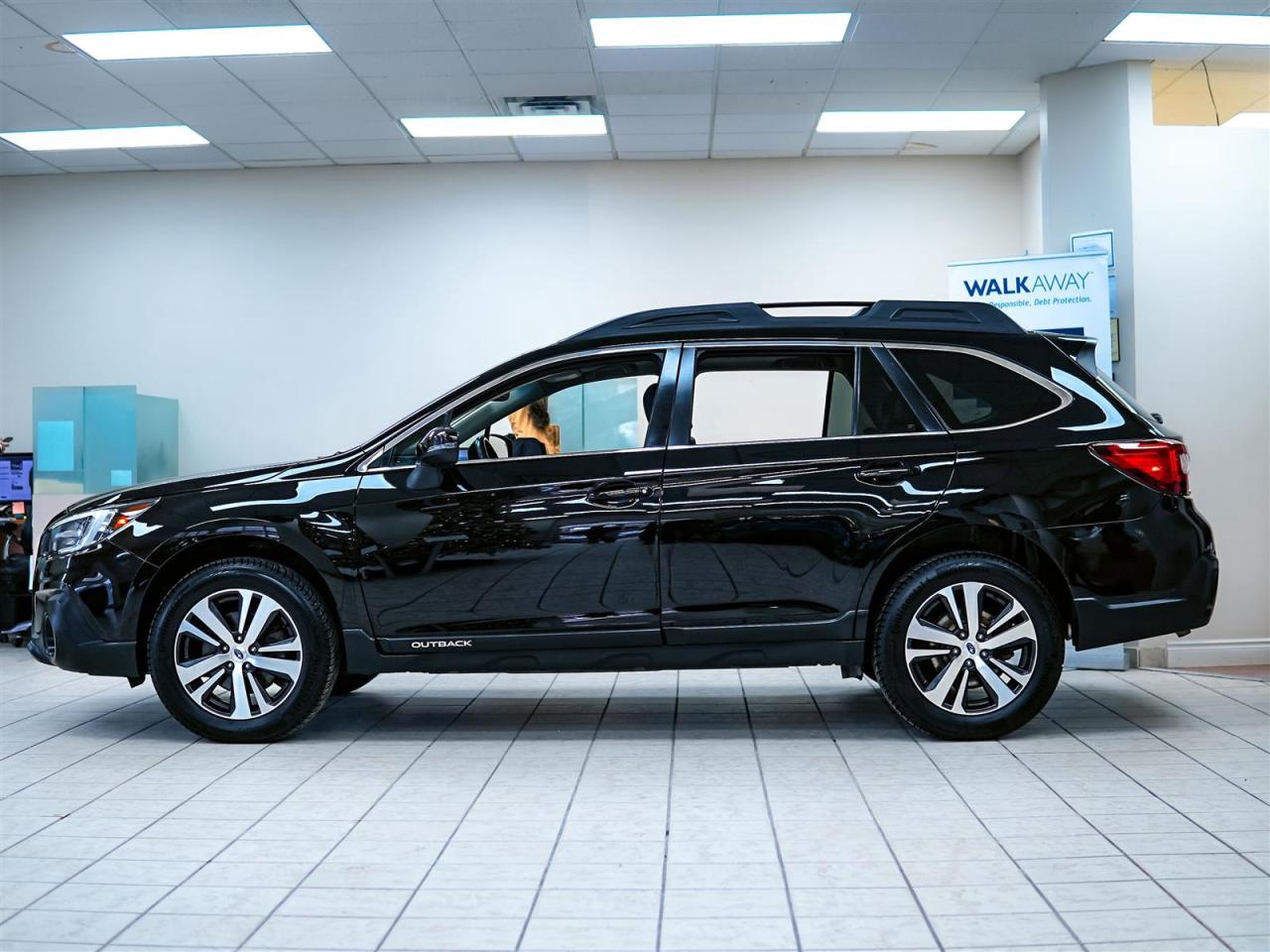 2018 Subaru Outback LIMITED | NO ACCIDENTS | SUBARU SERVICED Photo