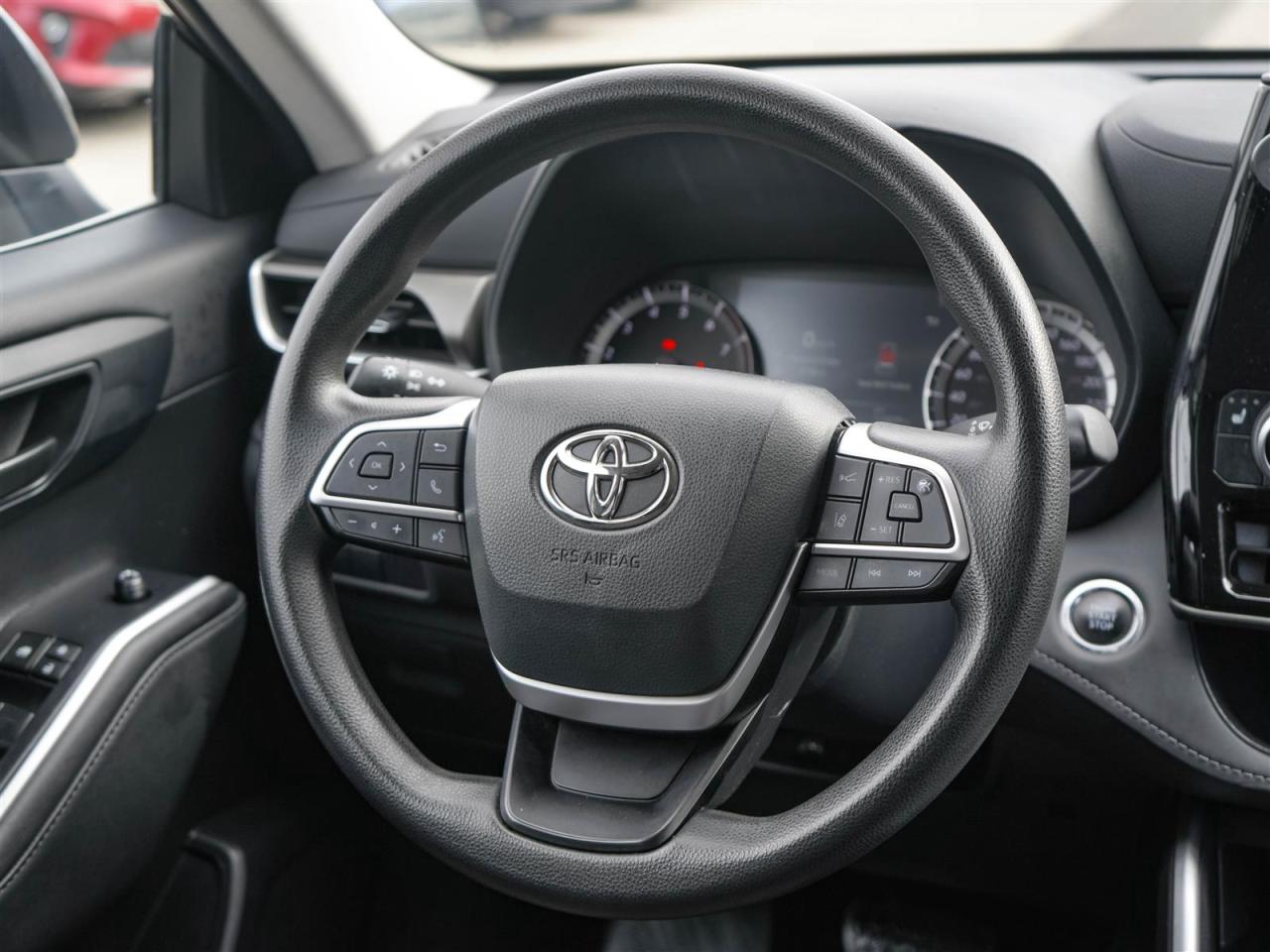 2023 Toyota Highlander LE AWD | NO ACCIDENTS | PUSH BUTTON | ALLOYS Photo