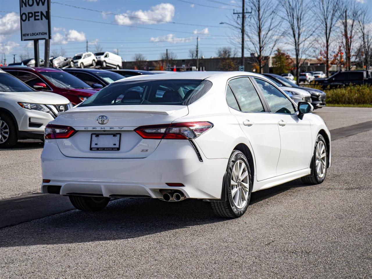 2022 Toyota Camry SE | LEATHER | NO ACCIDENTS | APP CONNECT Photo