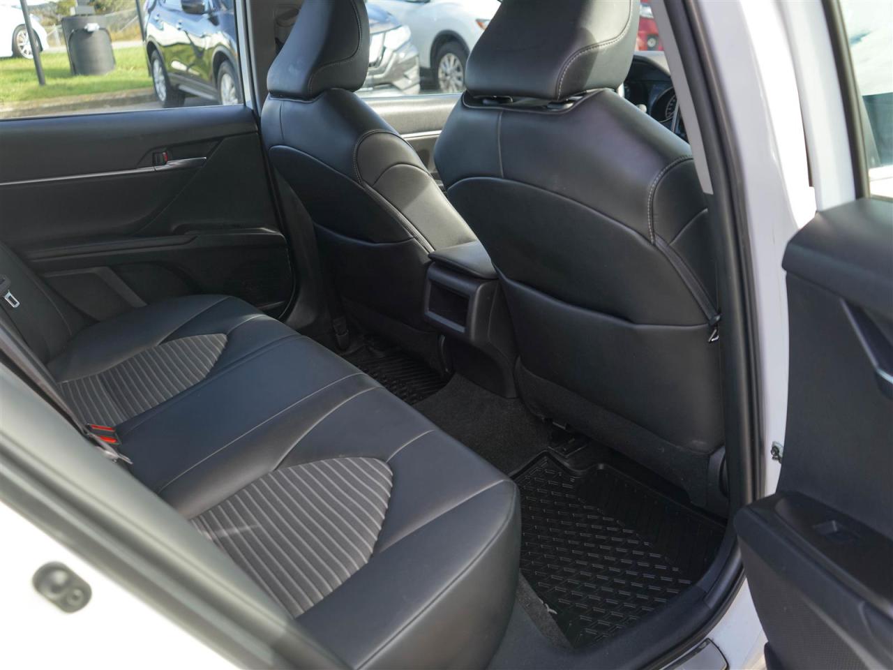 2022 Toyota Camry SE | LEATHER | NO ACCIDENTS | APP CONNECT Photo
