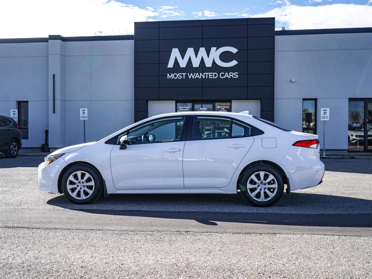 2023 Toyota Corolla LE | NO ACCIDENTS | BLIND SPOT | HEATED SEATS Photo