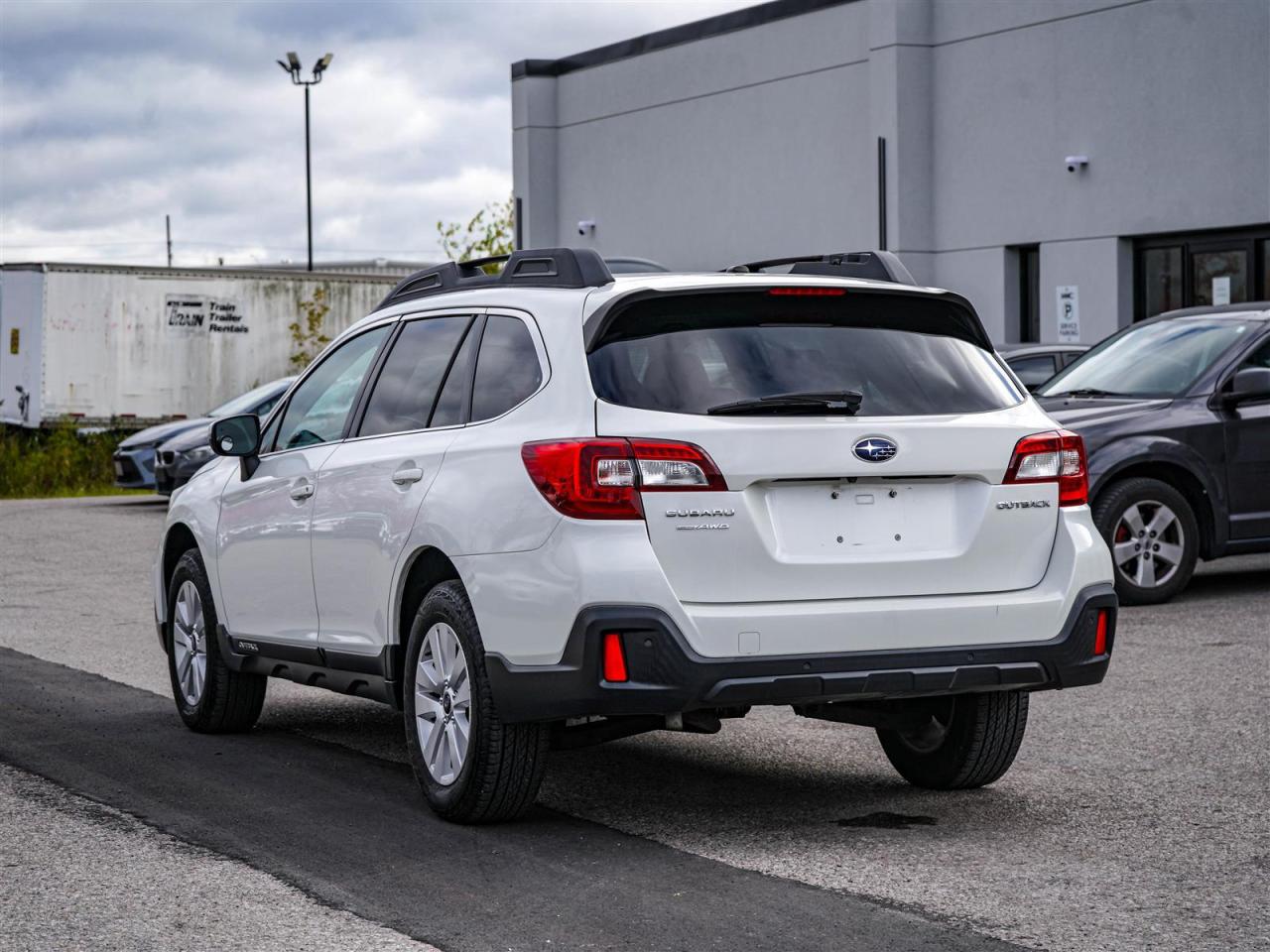 2018 Subaru Outback TOURING | NO ACCIDENTS | 25 SERVICE RECORDS Photo