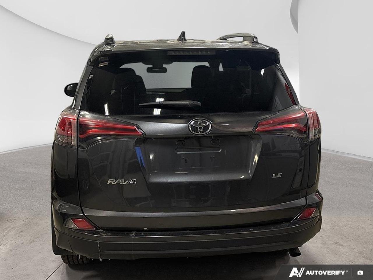 2018 Toyota RAV4 FWD LE  - Heated Seats -  Bluetooth Photo3