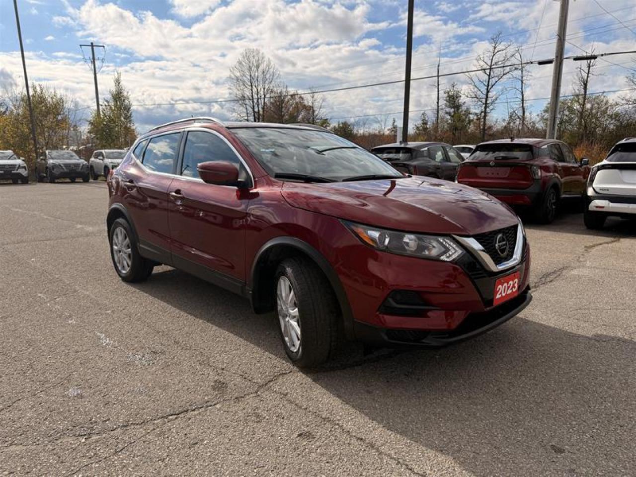 2023 Nissan Qashqai SV AWD CVT Photo2