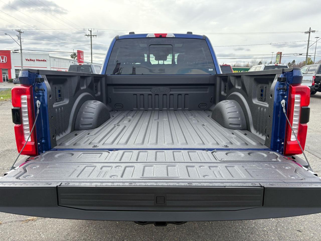 2026 Ford F-250  Photo3