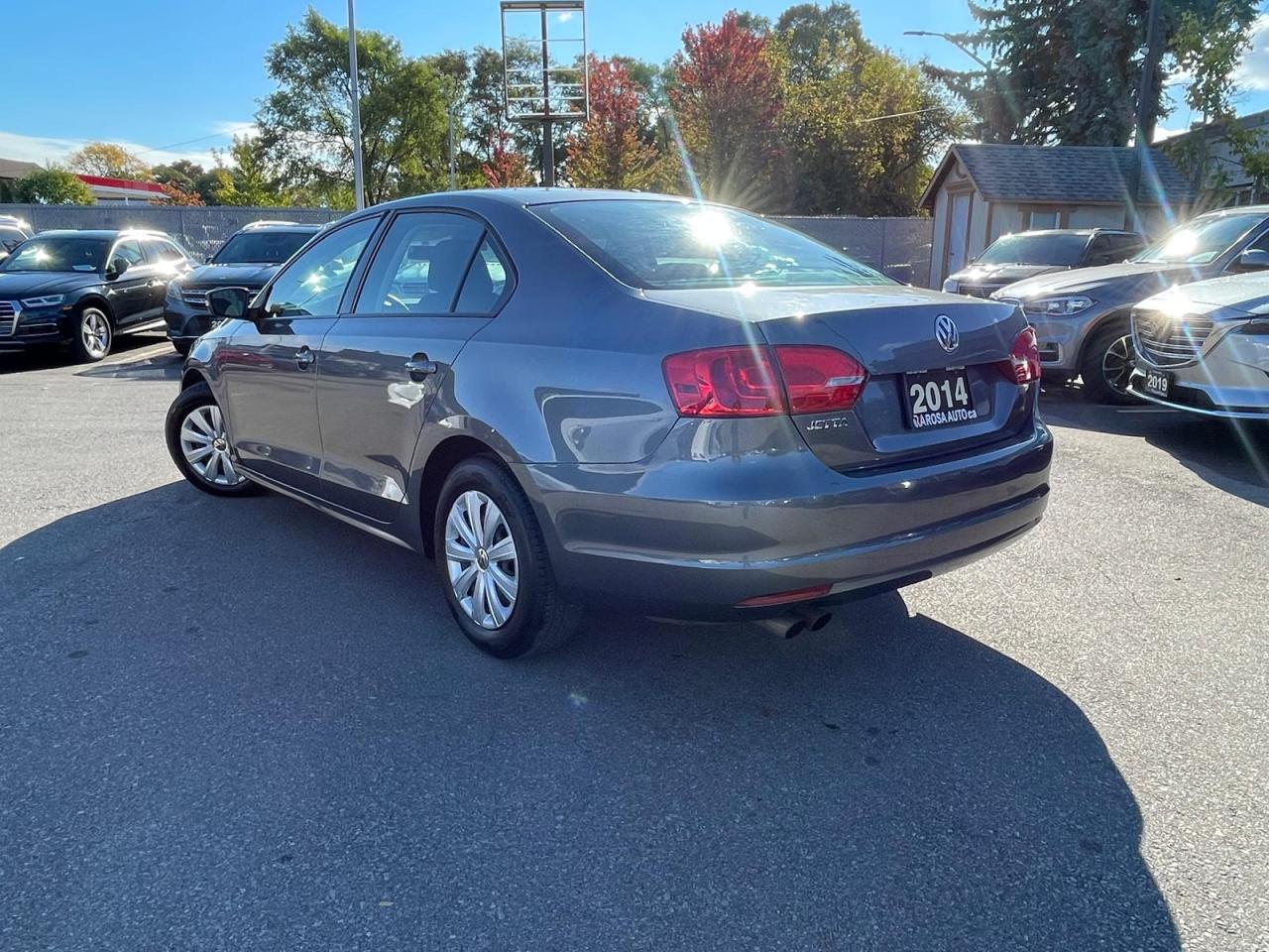 2014 Volkswagen Jetta 4dr 2.0L Auto Trendline+  SAFETY CERTIFED - Photo #5