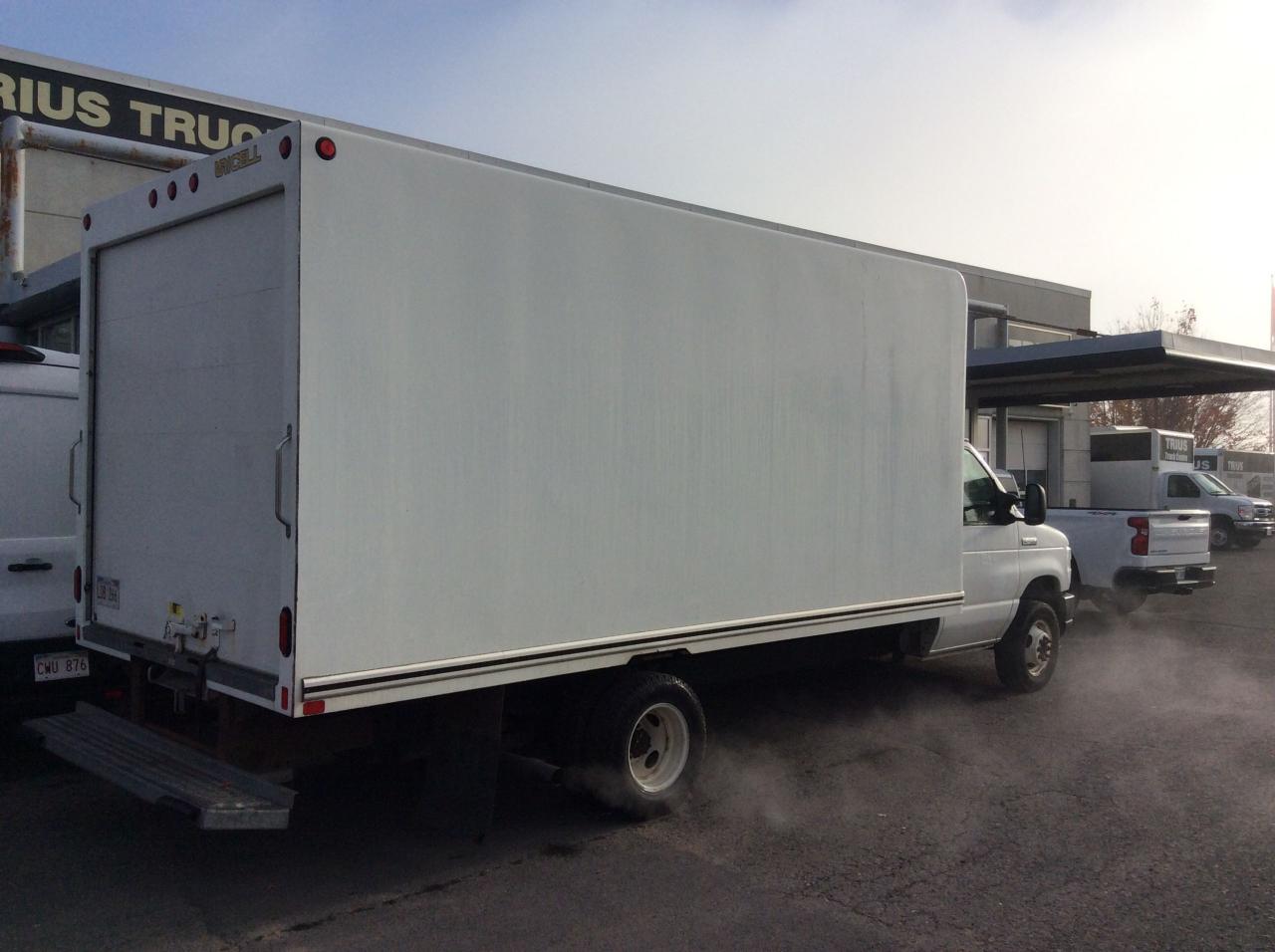 2023 Ford E-Series Cutaway E-Series Photo