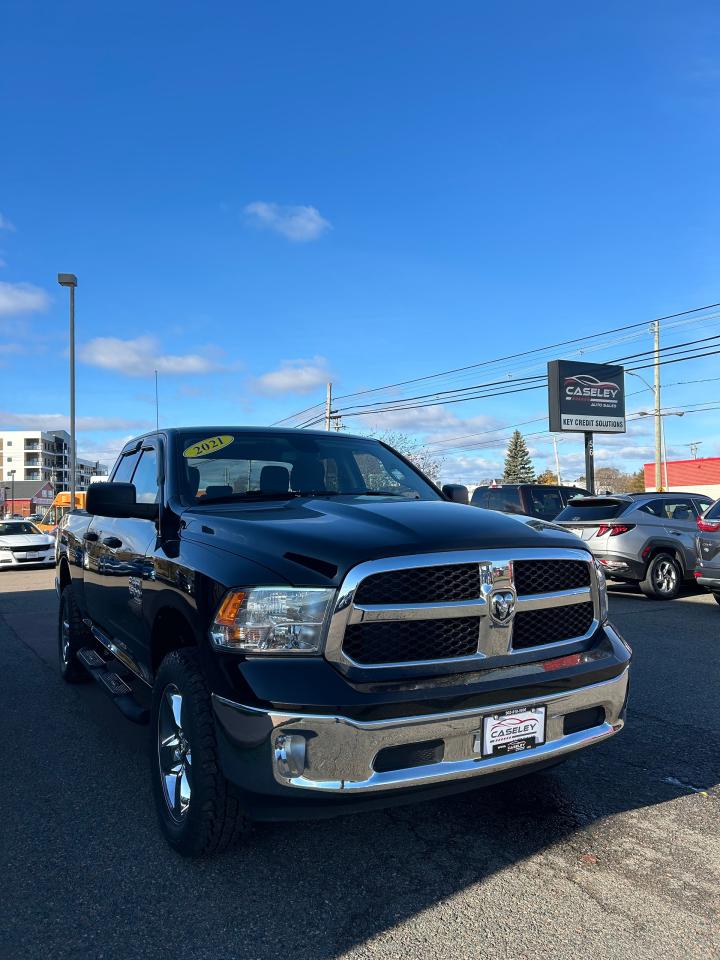2021 RAM 1500 Classic TRADESMAN - Photo #3
