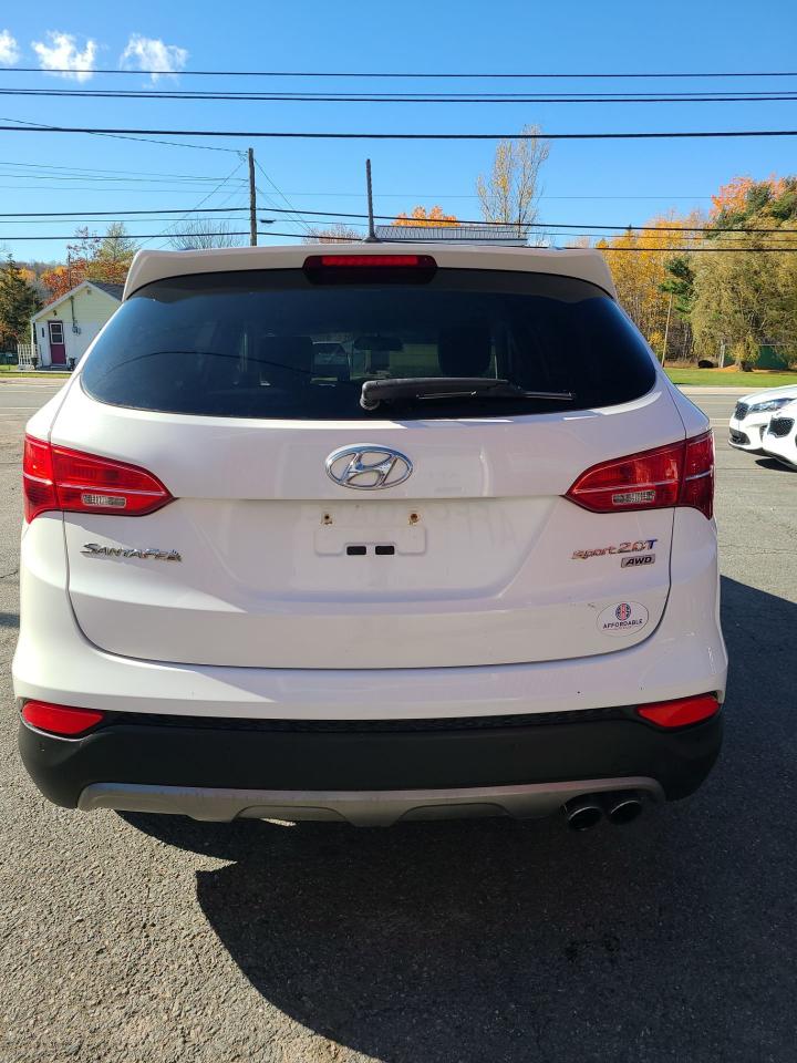 2015 Hyundai Santa Fe Sport Premium - Photo #4