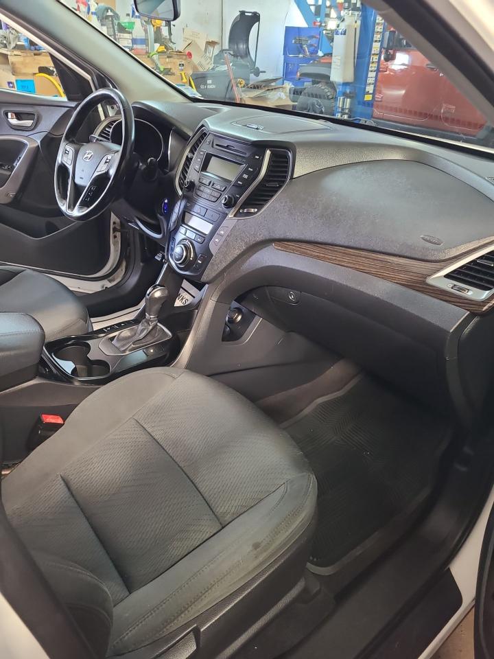 2015 Hyundai Santa Fe Sport Premium - Photo #5