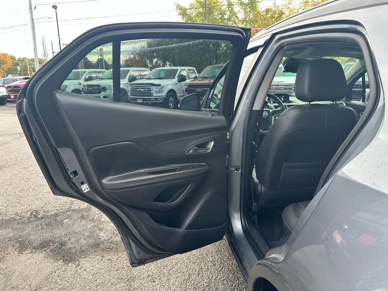 2015 Buick Encore HTD Leather Sunroof NAV Bluetooth BackupCam FM/XM Photo