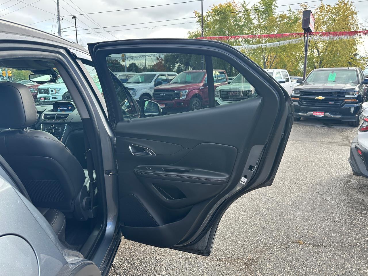 2015 Buick Encore HTD Leather Sunroof NAV Bluetooth BackupCam FM/XM Photo