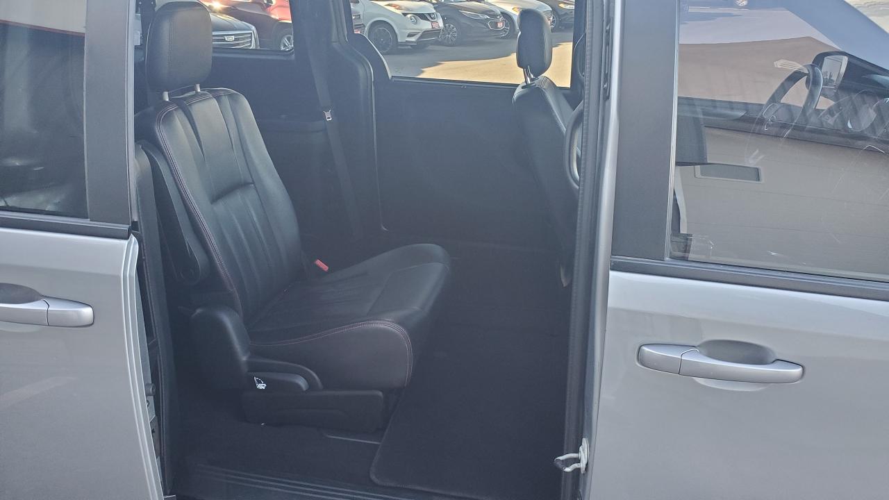 2018 Dodge Grand Caravan GT-LEATHER-REAR CAMERA-PWR SLIDING DOORS & LIFTGAT - Photo #17