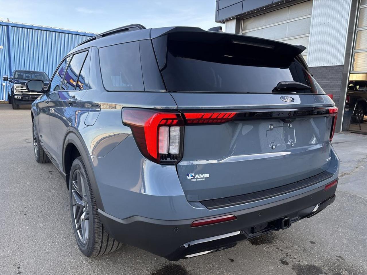 2026 Ford Explorer ST-Line 300A Photo4