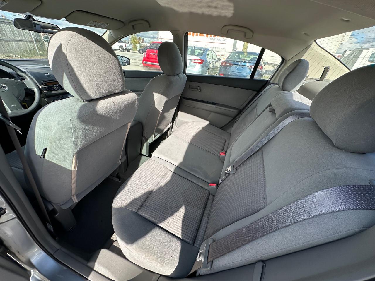 2008 Nissan Sentra SEDAN, LOW KMS, ONLY 70,000KMS, MANUAL, CERTIFIED - Photo #9
