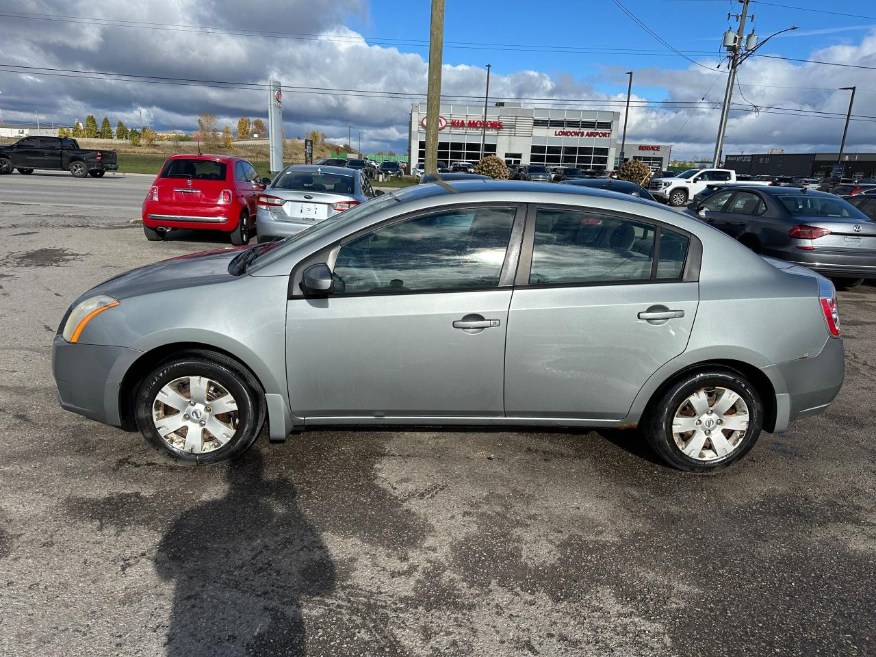 2008 Nissan Sentra SEDAN, LOW KMS, ONLY 70,000KMS, MANUAL, CERTIFIED - Photo #2