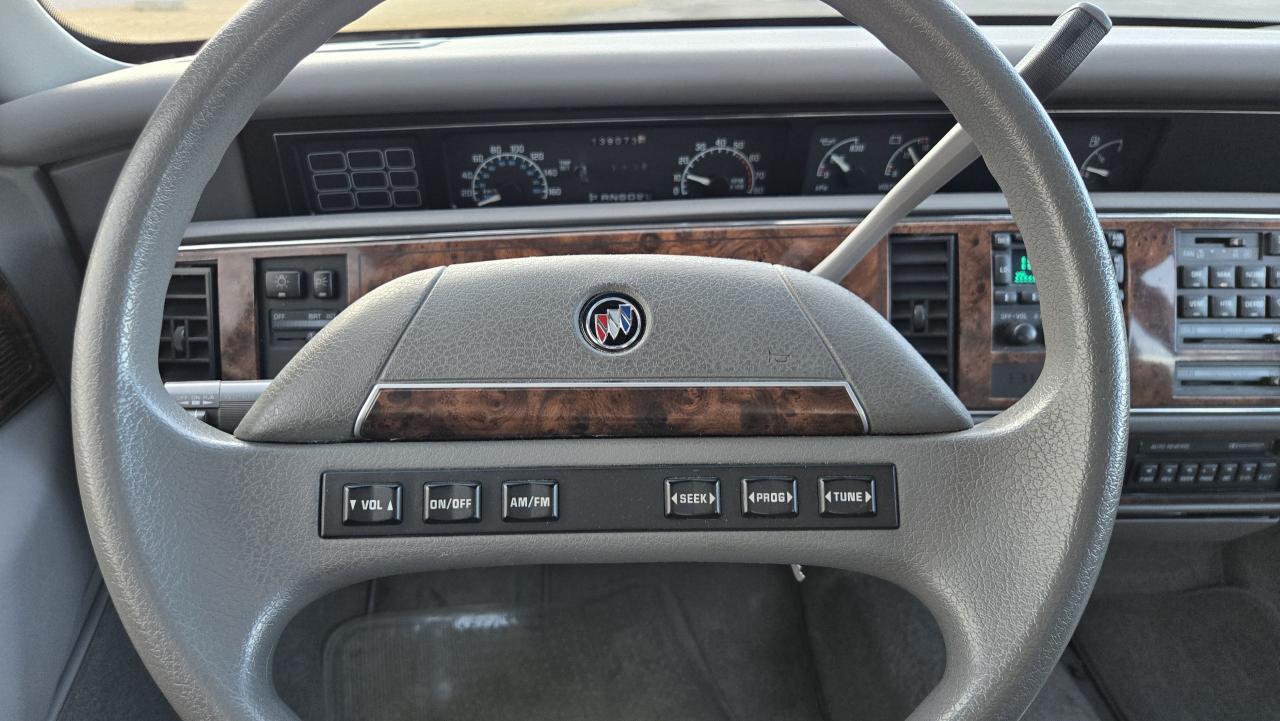 1993 Buick Regal 4dr Sedan Limited - Photo #12