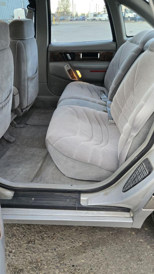 1993 Buick Regal 4dr Sedan Limited - Photo #16