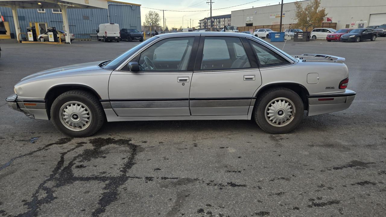 1993 Buick Regal 4dr Sedan Limited - Photo #3
