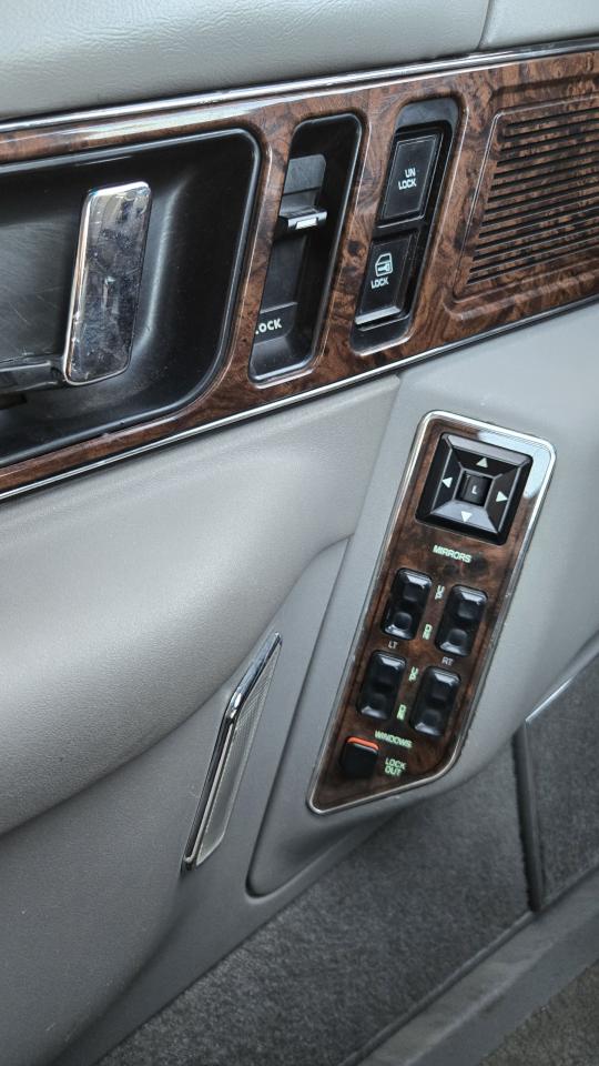 1993 Buick Regal 4dr Sedan Limited - Photo #9