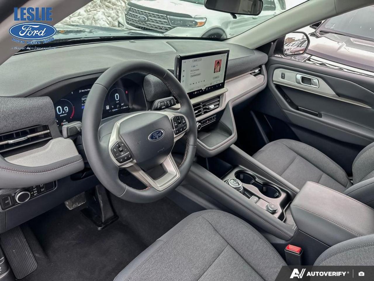 2026 Ford Explorer Active 4WD Photo