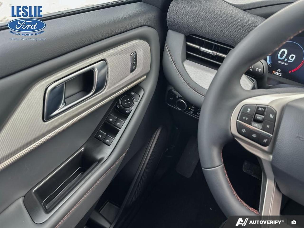 2026 Ford Explorer Active 4WD Photo