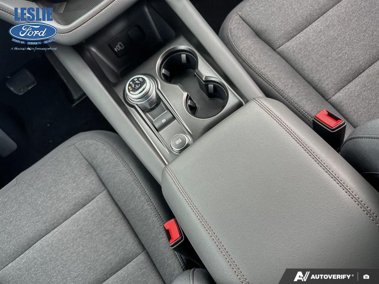 2026 Ford Explorer Active 4WD Photo