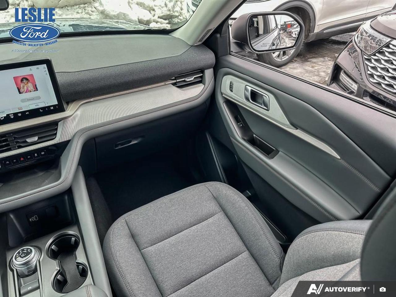 2026 Ford Explorer Active 4WD Photo